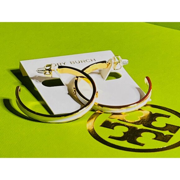TORY BURCH WHITE AND GOLD KIRA ENAMEL BRACELET AND HOOP EARRING SET - Picture 12 of 15